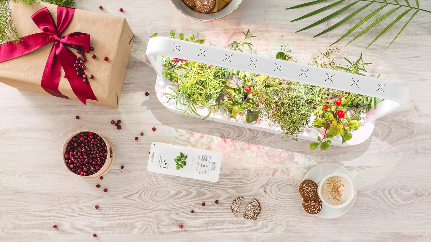 Ogród kryty Click and Grow, system uprawy łatwiejszy niż hydroponiczny, inteligentny ogród LED, ogród ziołowy, szklarnia wewnętrzna z 9 kapsułkami dla roślin w zestawie (biała)