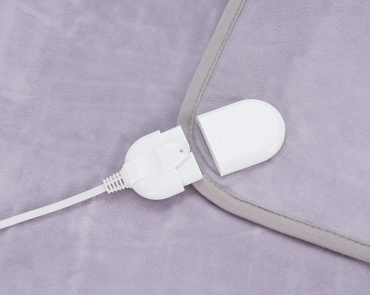 ADLER AD-7425 Single, poliester, culoare perla, 150 X 80 Cm Plapumi si pilote Naty Shop