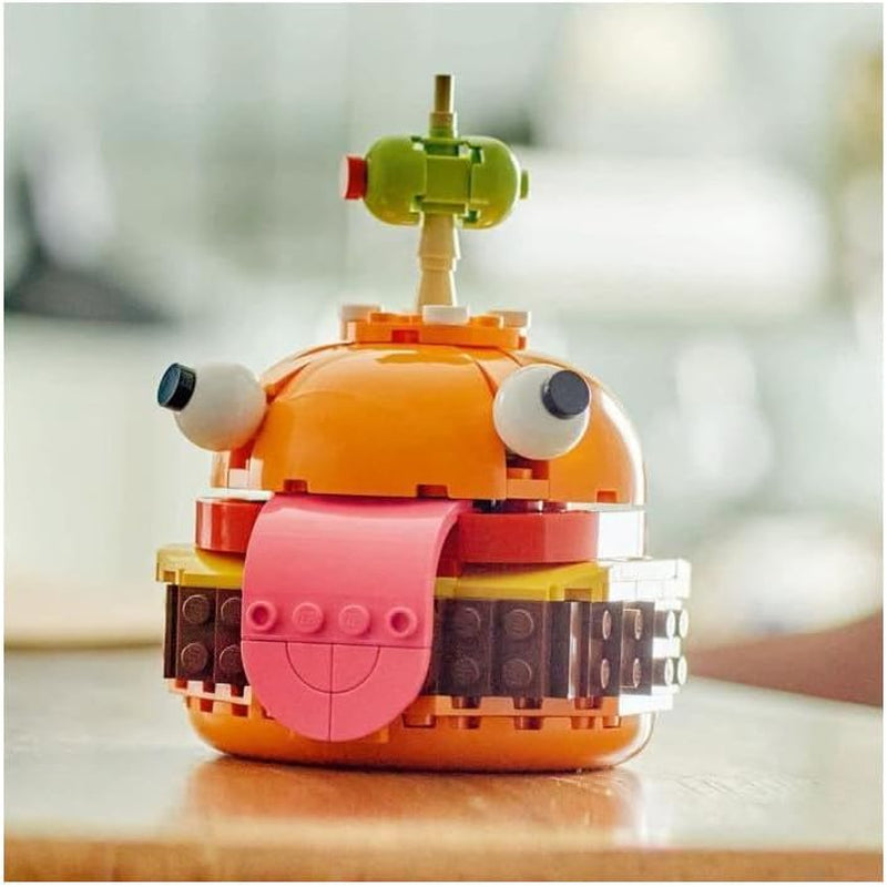 LEGO Fortnite Durrr Burger, zestaw do budowania gier wideo dla graczy w wieku 9+, model wystawowy, figurka kolekcjonerska, prezent dla dzieci, młodzieży i dorosłych, przedmiot kolekcjonerski 77070 Zestawy do budowania Kup w sklepie LEGO