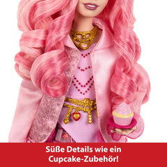 Mattel Disney Descendants: The Rise of Red Modepuppe und Accessoires – Bridget, die junge Herzkönigin, mit vom Film inspirierter Kleidung und Cupcake, HWT91