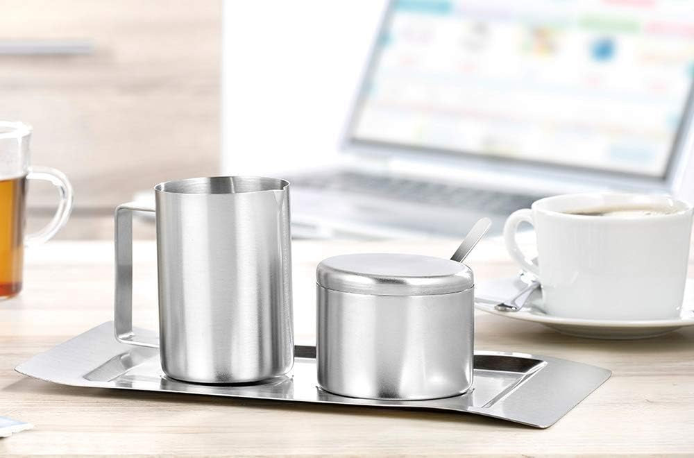 Set de 4 recipiente pentru lapte și zahăr, model Wave, 400-1655, fabricat din oțel inoxidabil 18/10 periat. Setul este format din câte o tavă din fiecare.