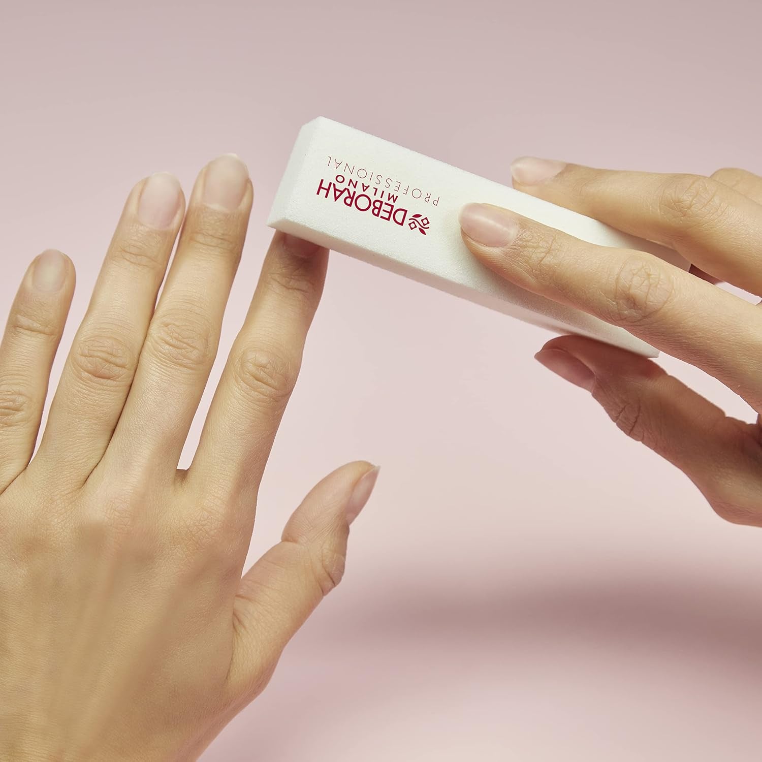 Półtrwały lakier do paznokci Milano Professional nr. 21 Burgundowy efekt objętościowy, długotrwały, do intensywnych i błyszczących paznokci, 4,5 ml