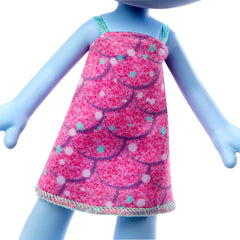 Mattel DREAMWORKS TROLLS Gemeinsam Stark – Haarige Überraschungen Chenille Puppe mit leuchtend blauem Haar zum Stylen, lila Stirnband, für Kinder ab 3 Jahren, HNF15
