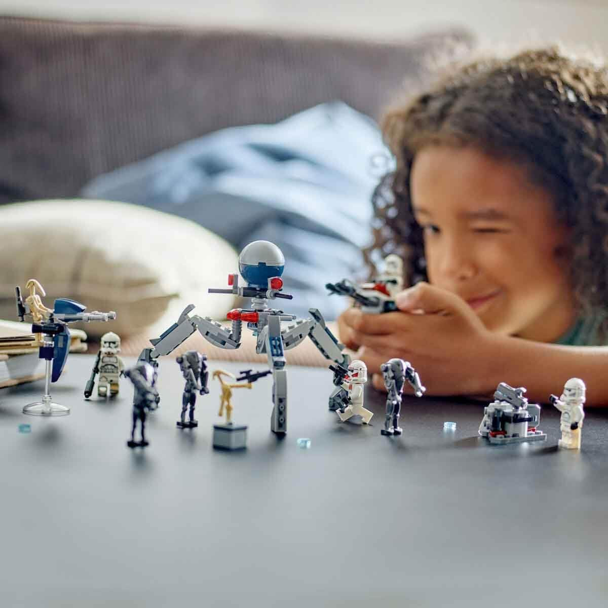 LEGO Star Wars 75372 Zestaw bojowy żołnierza klonów i droida bojowego, zawiera zestaw bojowy 4 minifigurki, 5 droidów i ścigacz ze strzelcem - Zabawka konstrukcyjna dla chłopców i dziewcząt od 7. roku życia Zestawy konstrukcyjne Besuche den LEGO-Store