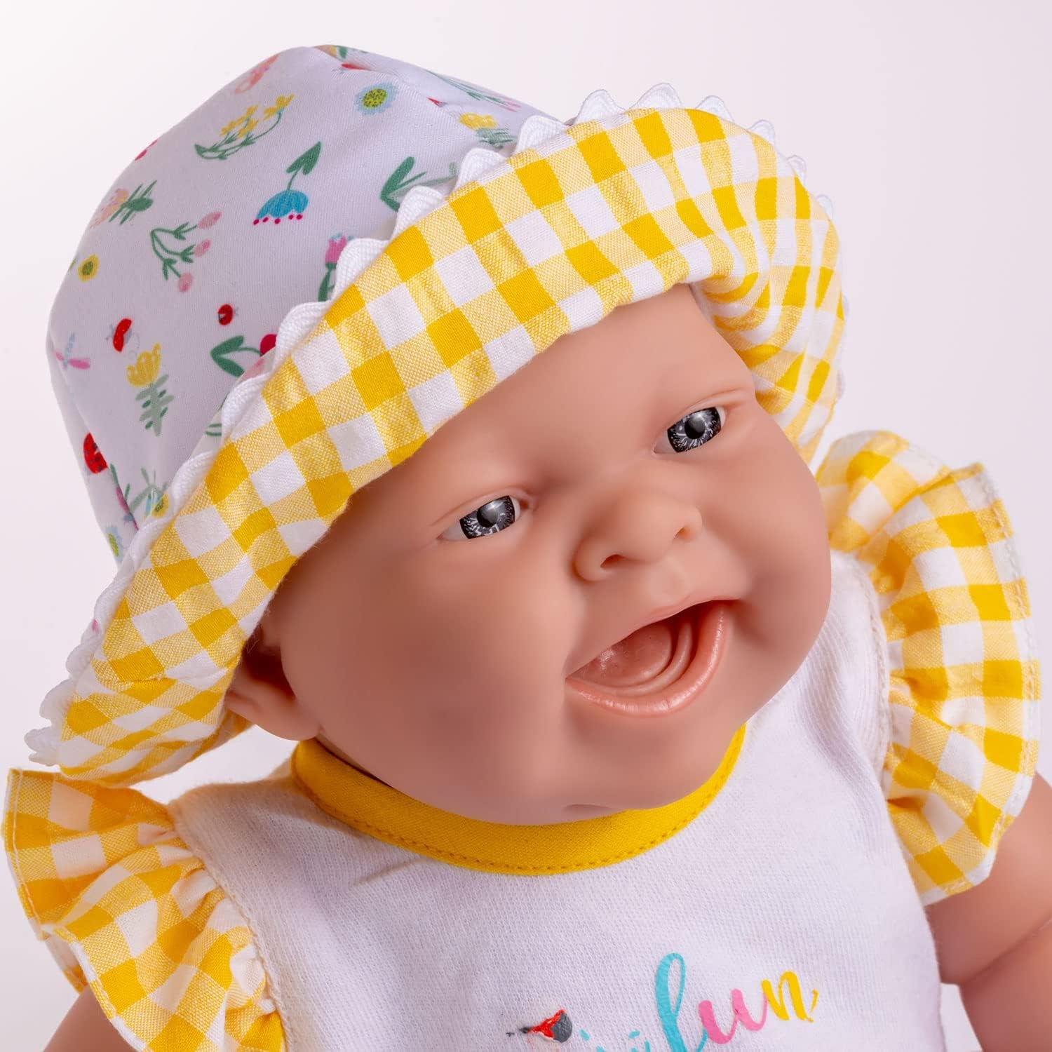 JC Toys - Lola Lemon Twist Puppe, 36 cm, miękki winyl, uśmiechnięta twarz, sitzende Puppe, Kleidung mit Vichy und Sandalen, Mädchen, 2 Jahre