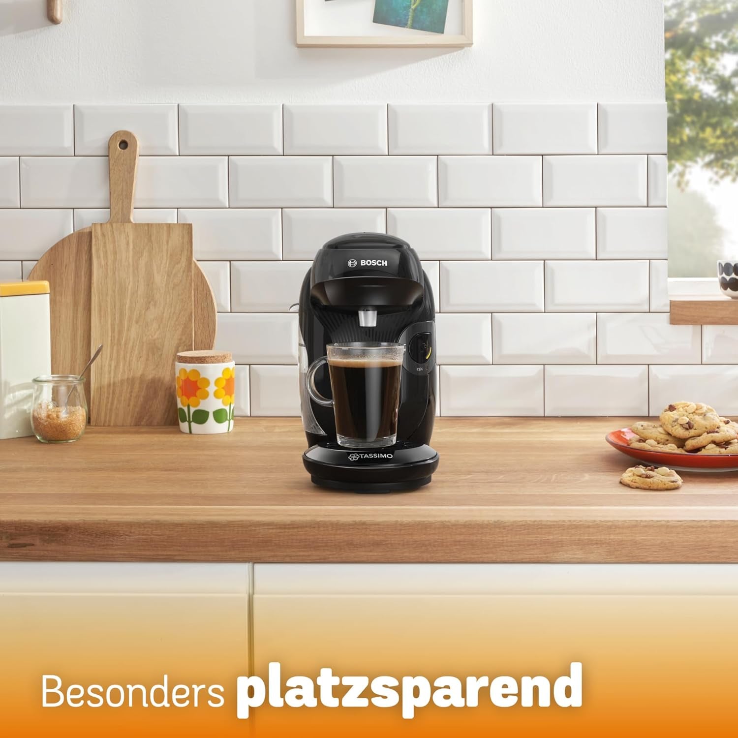 Espressor cu capsule Bosch Tassimo Style TAS112E, peste 70 de băuturi, potrivit pentru toate dimensiunile de cești, complet automat, sustenabil, economisește spațiu, 1400 W, negru