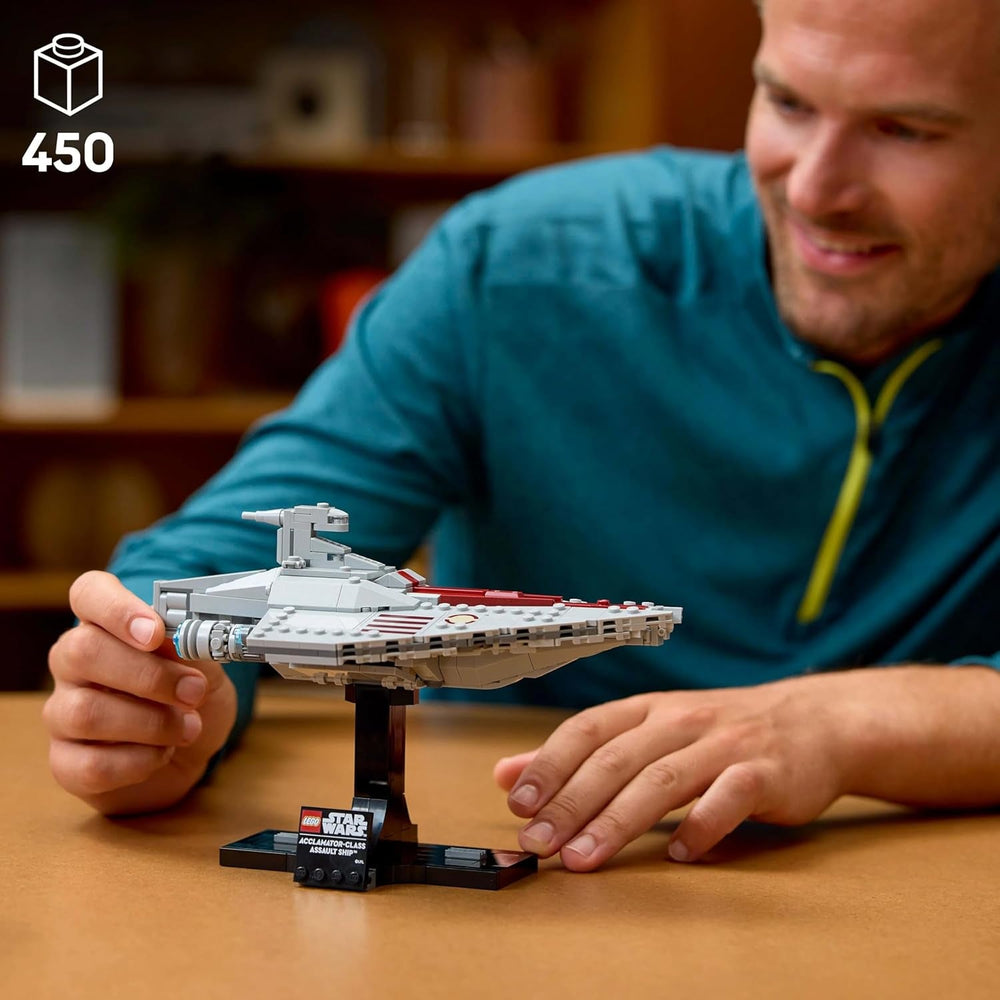 LEGO Star Wars 75404 Statek szturmowy klasy Acclamator z Ataku klonów — statek kosmiczny do kolekcjonowania, budowania i wystawiania — zestaw do budowania fantasy — prezent dla dorosłych i nastoletnich fanów Zestawy do budowania Besuche den LEGO-Store