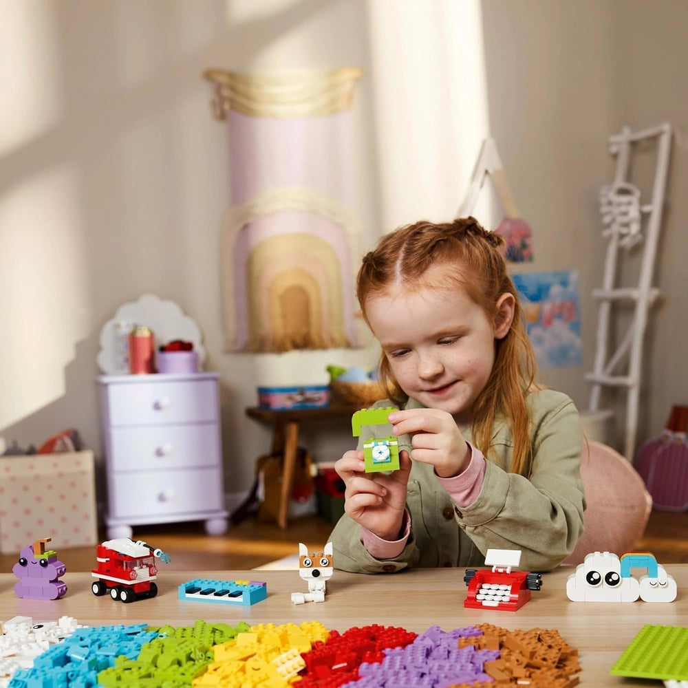 Kreatywny zestaw LEGO Classic do budowania i zabawy - zestaw z kolorowych klocków - zbuduj dom, psa, zabawny samochód, klawiaturę fortepianu i tęczę - zestaw do rękodzieła dla chłopców i dziewcząt od 5 lat Zestawy do budowania Besuche den LEGO-Store