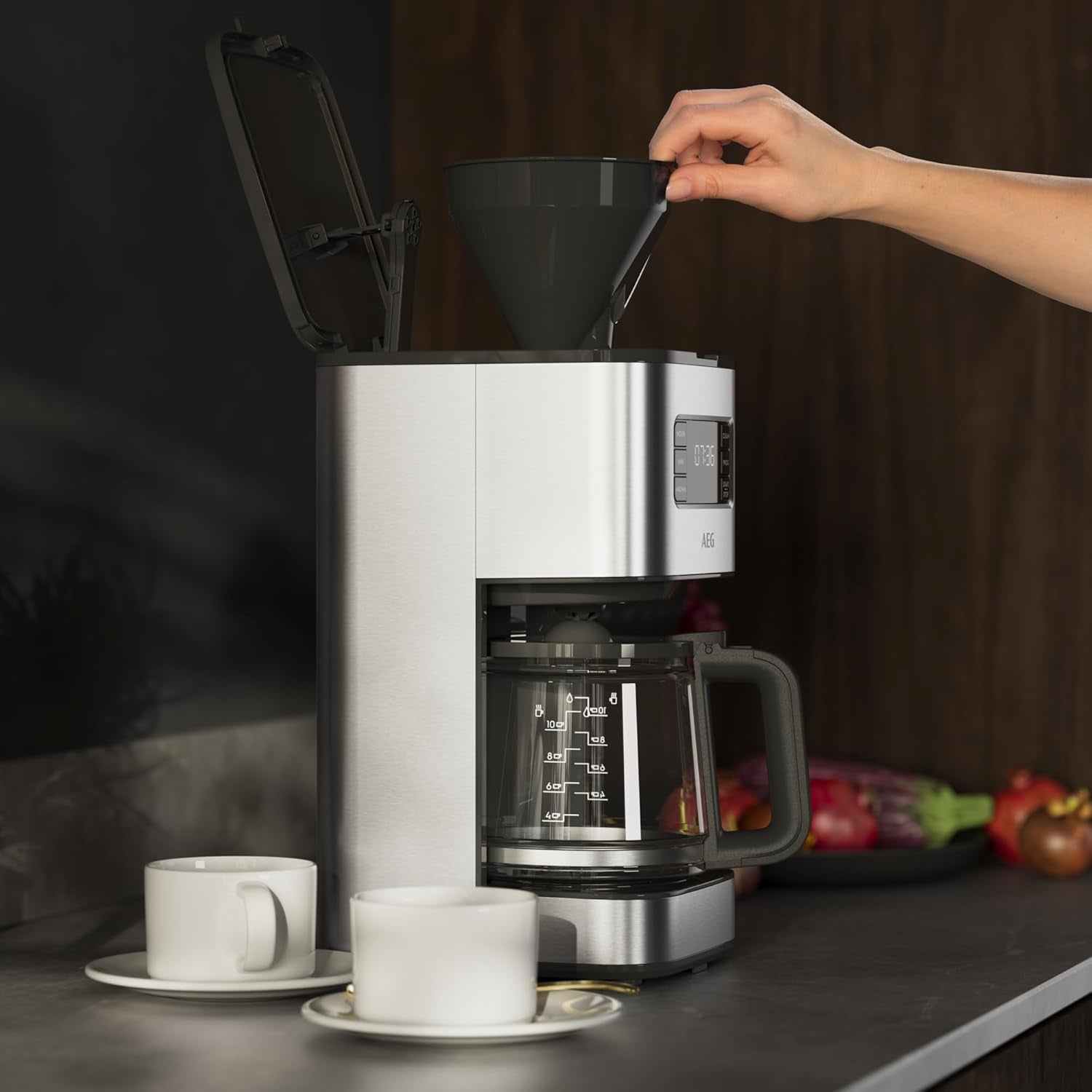 Espressor AEG Deli 5, 1,5 l, temporizator programabil, funcție de menținere la cald, oprire de siguranță, indicator nivel apă, dozaj optim, funcție anti-picurare, oțel inoxidabil, CM5-1-6ST