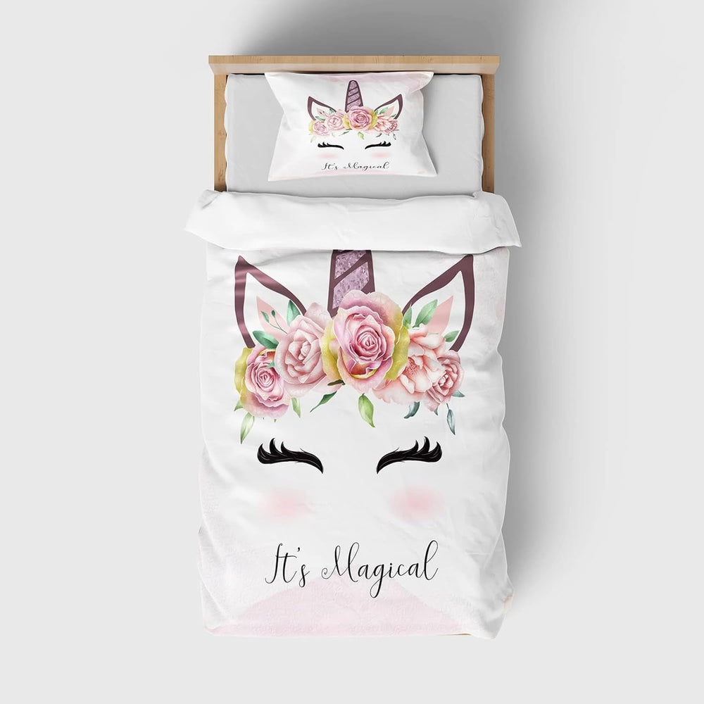 Lenjerie de pat pentru fetite, diverse modele specifice, microfibre din poliester Lenjerie de pat - copii Naty Shop Unicorn D 135X200 Cm