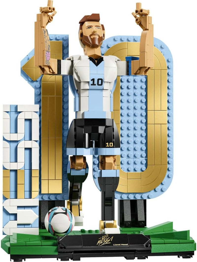 LEGO Editions Lionel Messi - Fußballlegende Spielzeug - 3D Figuren Modellbau - DIY Kinderzimmer Deko - Geschenk für Jungen, Mädchen ab 12 Jahren und Erwachsene Sportfans - 43015
