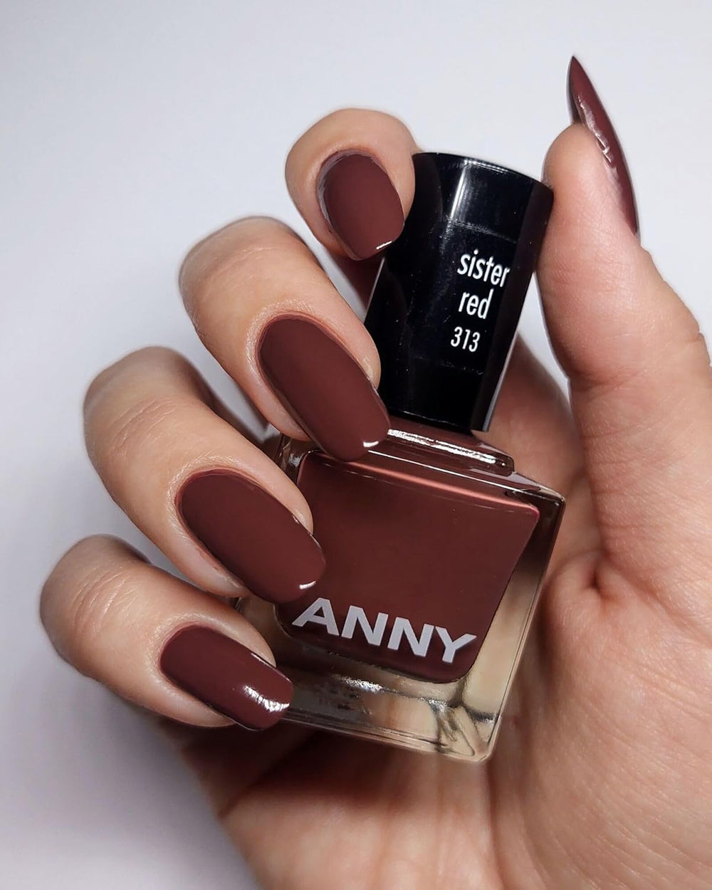 ANNY Nail Polish - Wysokiej jakości, trwały, odporny na odpryski i szybkoschnący kolorowy lakier do paznokci, kolor: siostrzana czerwień - elegancki brąz mokka - 15 ml