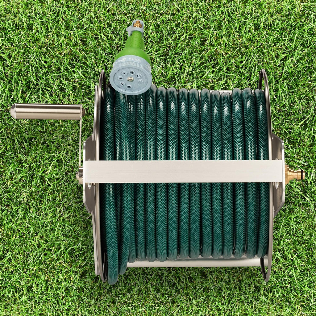 Relaxdays Rolă metalică pentru furtun, înfășurare furtun goală, oțel inoxidabil și aluminiu, montare pe podea și perete, 30,5x45x36,5 cm, argintiu