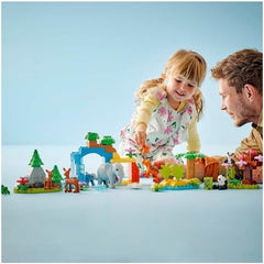 LEGO DUPLO Town Wild Animal Familys Zestaw 3 w 1, zabawka edukacyjna dla maluchów z żółwiami, tygrysami, słoniami, jeleniami i pandami, zestaw dla przedszkolaków od 2. roku życia, zabawka do budowania z figurkami zwierząt 10446 Zestawy do budowania Szukaj sklepu LEGO