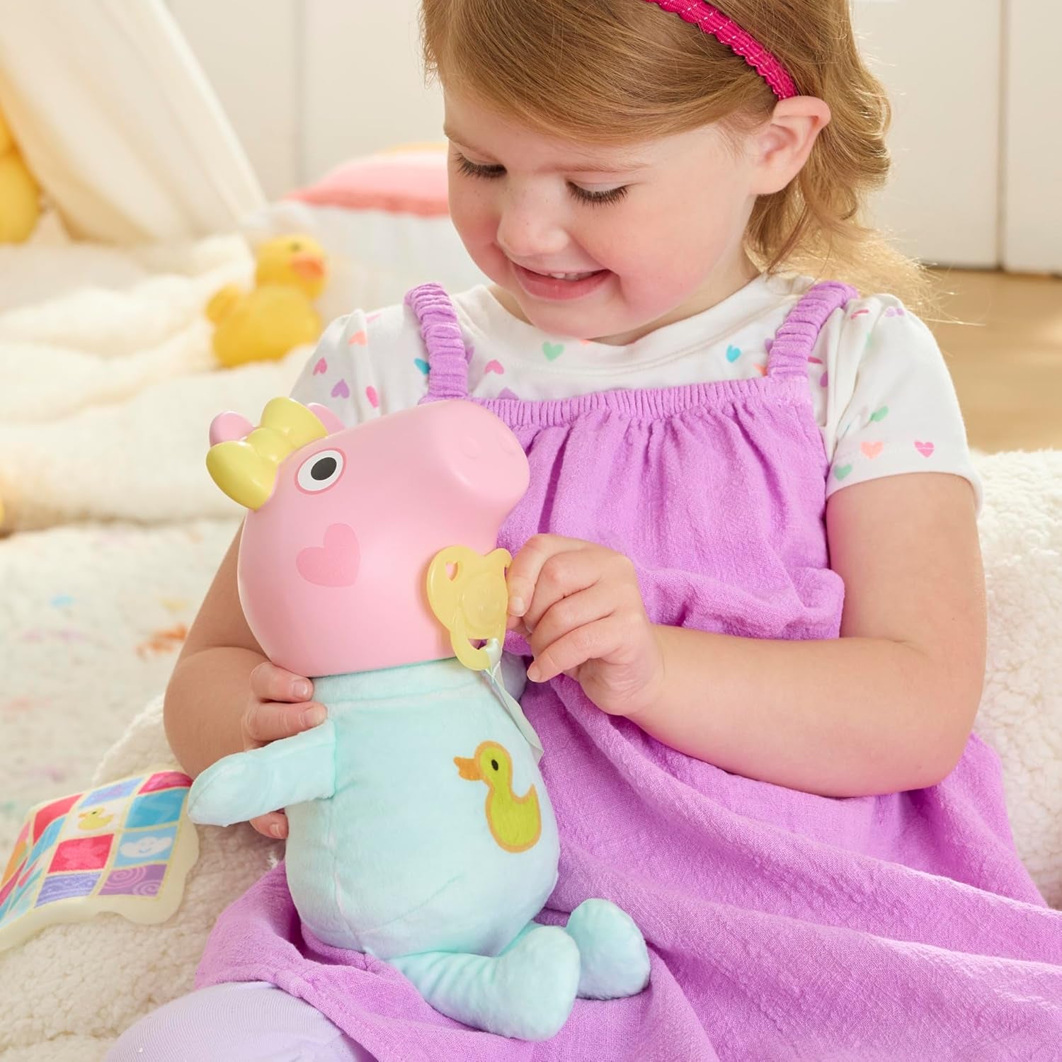 Peppa Pig Păpușa Interactivă Evie, 28 cm, cu 20 de sunete și multe funcții, set de jucării pentru copii de la 3 ani în sus