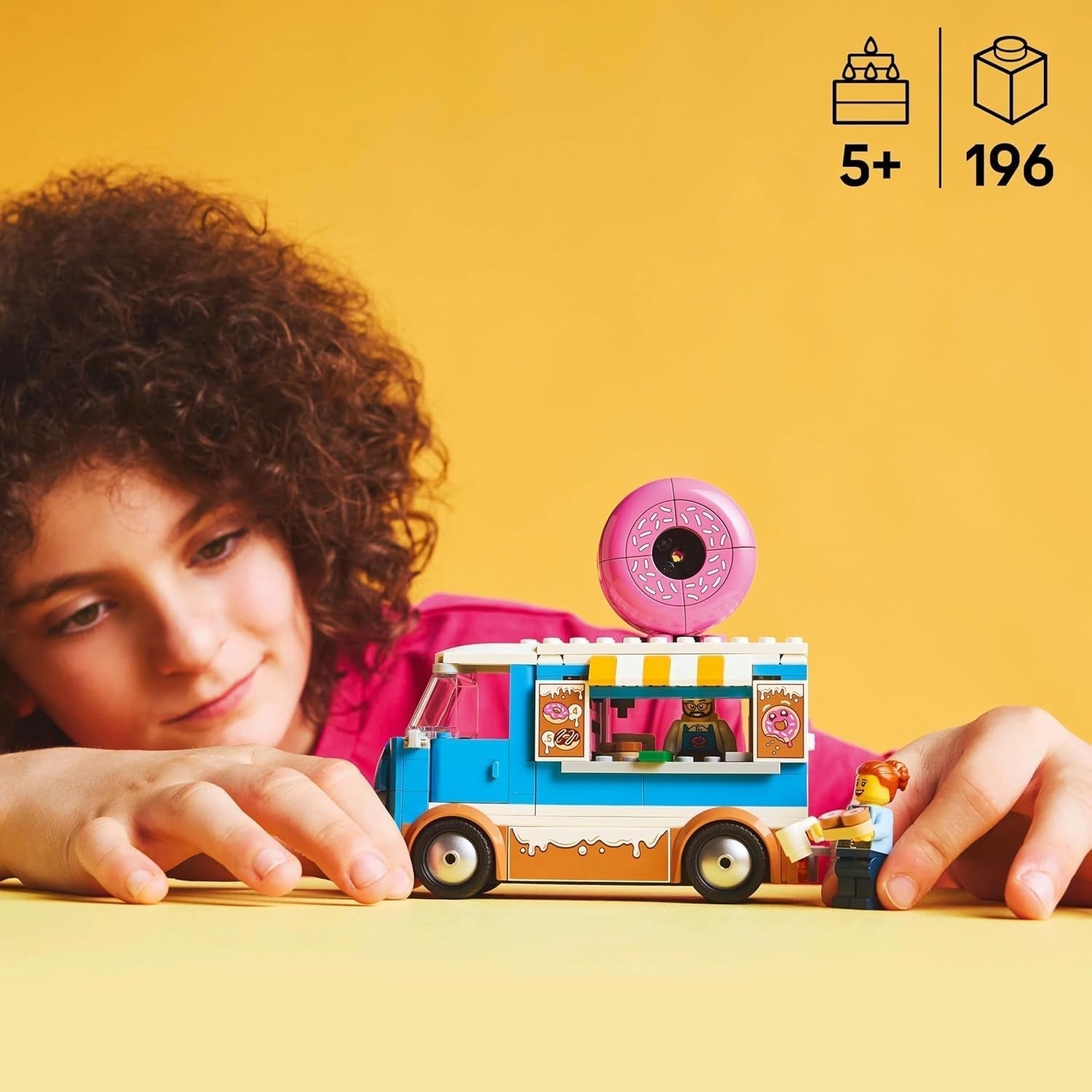LEGO City Donut Truck — Zabawkowa ciężarówka z jedzeniem z 2 minifigurkami policji — Zabawka konstrukcyjna dla chłopców i dziewcząt w wieku od 5 lat — Pomysł na prezent urodzinowy i świąteczny 60452 Zestawy do budowania Besuche den LEGO-Store