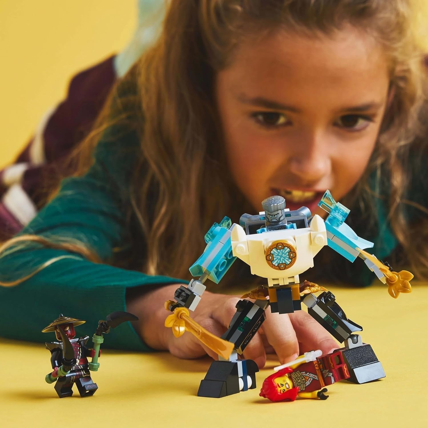 LEGO NINJAGO Mech akcji Zane’a — zabawka ninja z 3 minifigurkami do odgrywania ról — Mały zestaw do budowania i zabawy dla dzieci — Pomysł na prezent dla chłopców i dziewcząt od 6 lat 71827 Zestawy do budowania Besuche den LEGO-Store