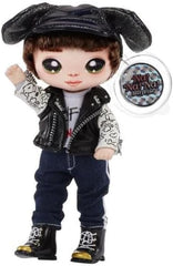 Na Na Na Surprise 2 w 1 Soft Modepuppe & Metallic Purse Glam Serie - Sammlerpuppe - Boy-Puppe z Braunen Haaren und Mütze z Hunde-Ohren und einer Welpen Tasche - Maxwell Dane