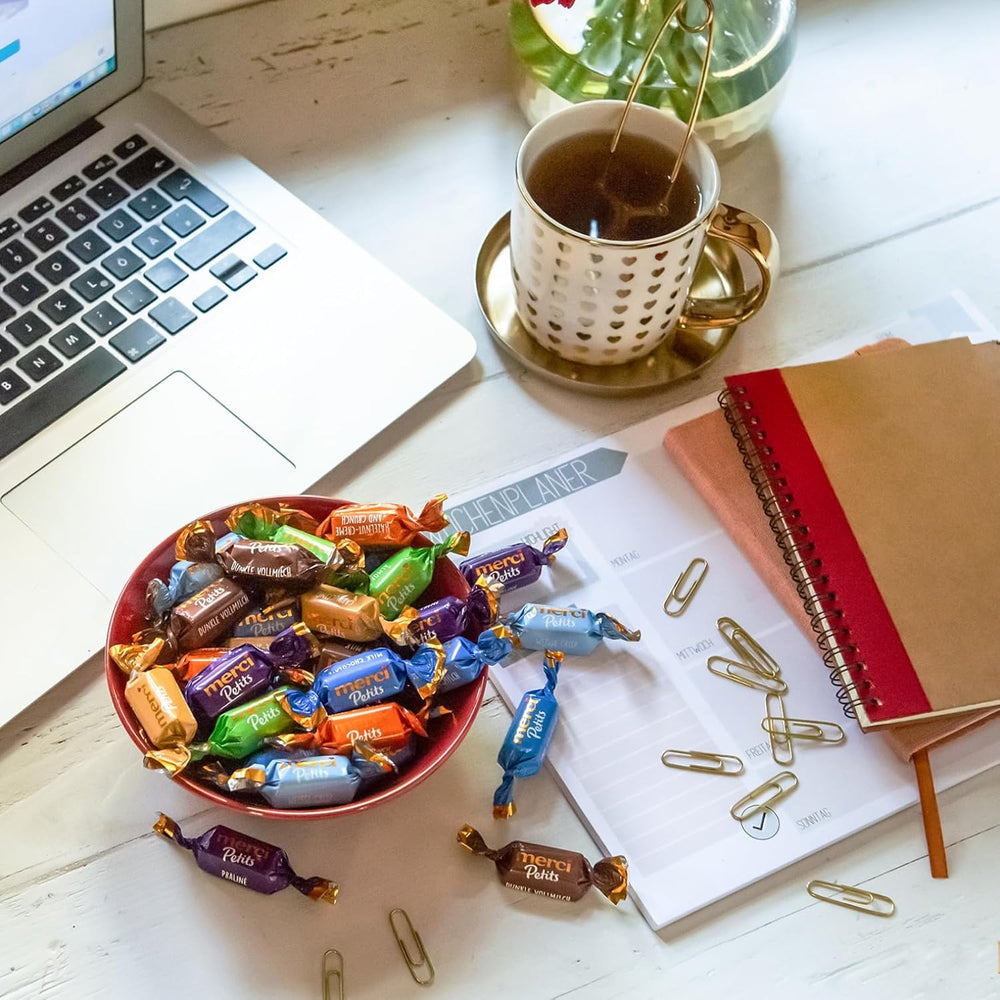 Krem kawowy Merci Petits - 12 x 125 g - Małe praliny z białej czekolady na delikatnej czekoladzie z kremem kawowym - Praliny czekoladowe pakowane pojedynczo