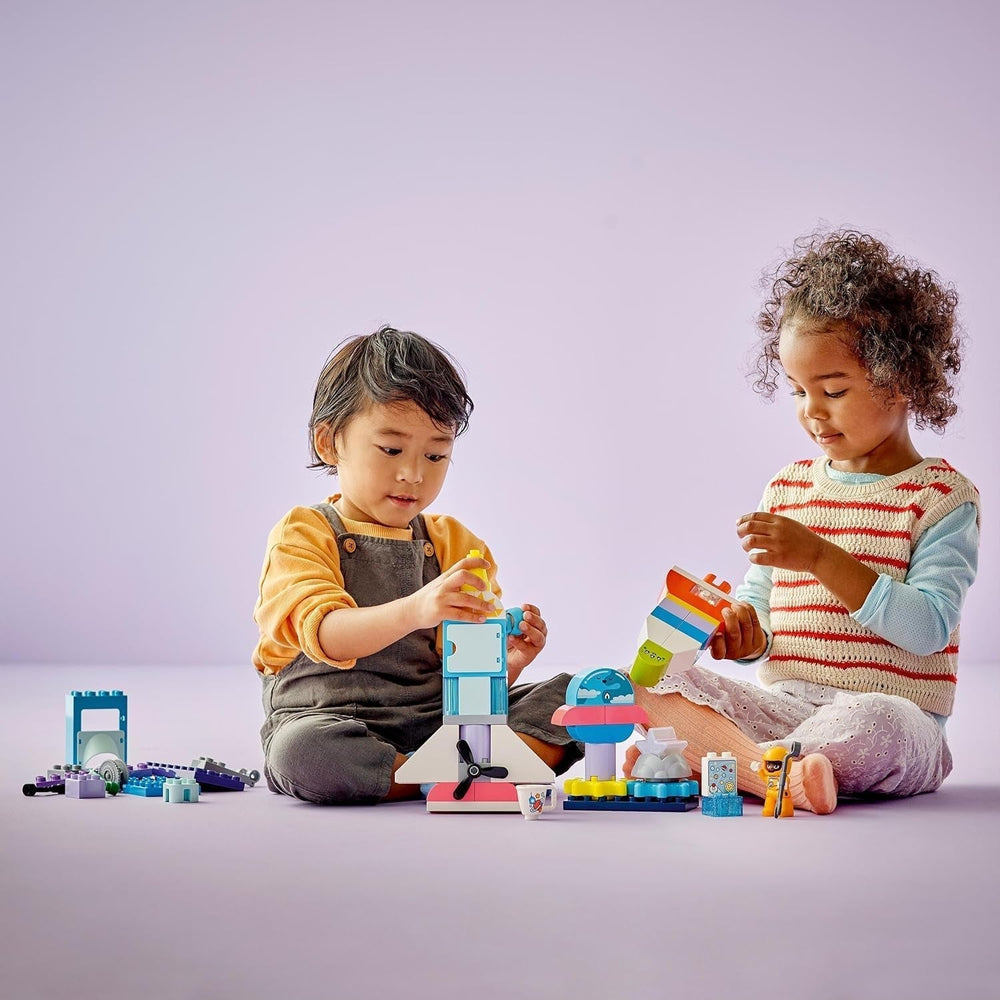 LEGO DUPLO Wahadłowiec kosmiczny 3 w 1 Mnóstwo przygód Zestaw kosmiczny Rakieta dla dzieci Zabawka naukowa do budowania Wczesny rozwój umiejętności motorycznych Prezent dla 3-latków 10422 Zestawy do budowania Beuche den LEGO-Store
