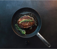 Patelnia WMF Devil 28 cm indukcyjna z powłoką ceramiczną Garnki i Patelnie Naty Shop