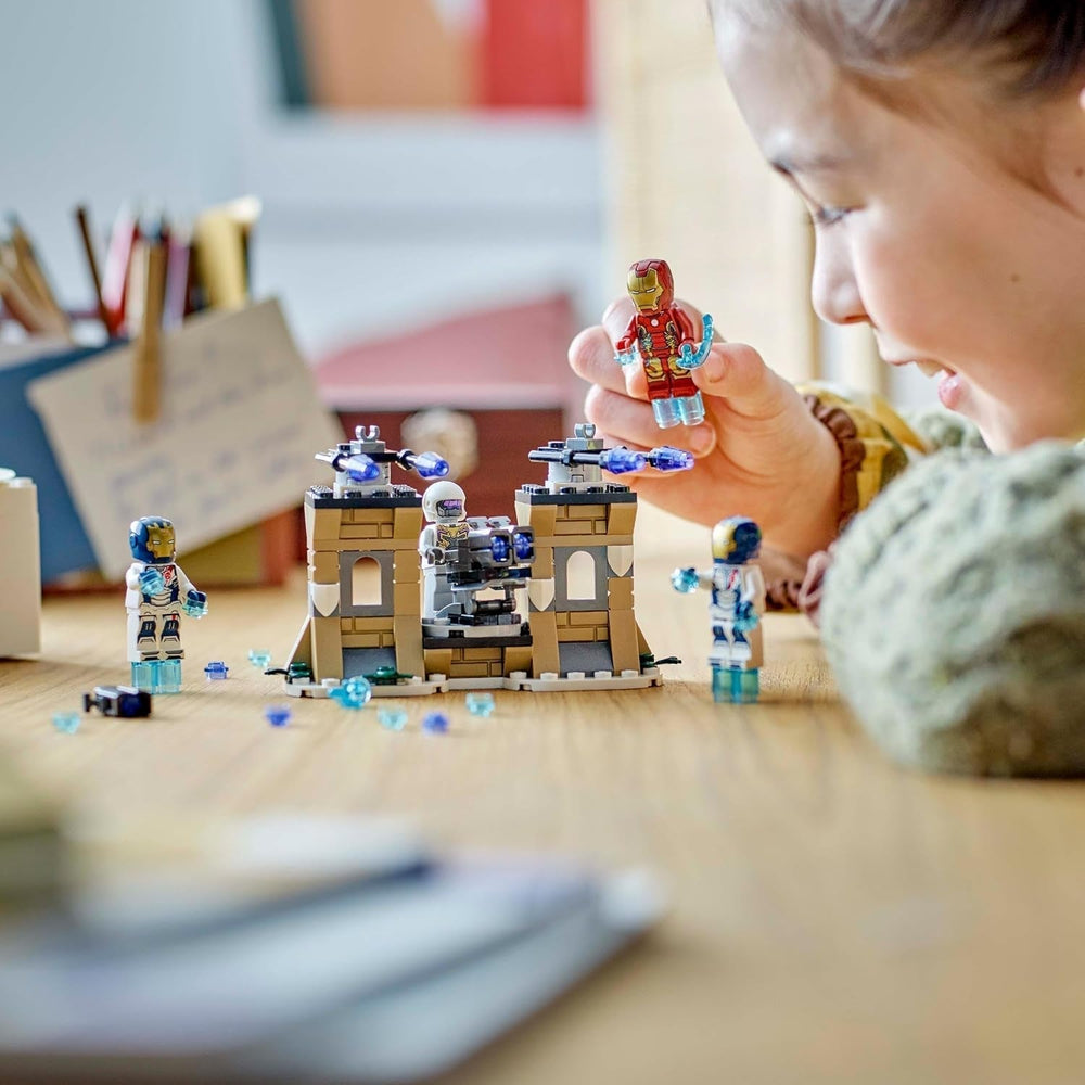 LEGO Marvel Iron Man i Iron Legion kontra. Żołnierz Hydra, zabawka do budowania Avengers, kreatywny zestaw dla dzieci i fanów superbohaterów, prezent dla chłopców i dziewcząt w wieku 6 lat 76288 Zestawy konstrukcyjne Besuche w sklepie LEGO