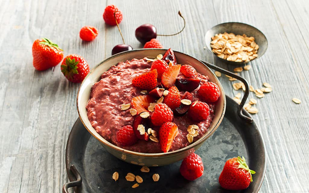 RUF Smoothie Bowl Berry Bunch Owies Przekąska śniadaniowa z jagodami i nasionami Chia, szybka i łatwa w przygotowaniu, wegańska, 1 saszetka x 50g (opakowanie 3 szt.)