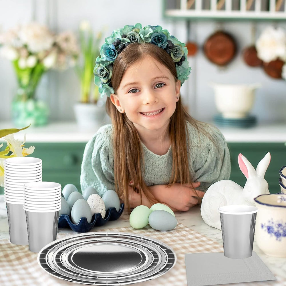 Set de tacâmuri din hârtie argintie, format din 68 de piese, farfurii de hârtie argintii, pahare de hârtie, șervețele, tacâmuri decorative pentru petreceri, zile de naștere, nunți, Revelion, absolviri, articole pentru petreceri