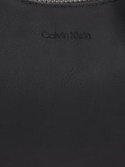 Calvin Klein sac de umăr Crossbody Klein cu fermoar, negru (Ck Black), mărime naturală Genti Femei Naty Shop