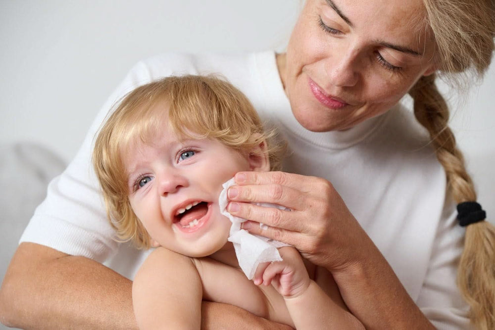 Chicco Wielofunkcyjne chusteczki oczyszczające dla noworodków, bez alkoholu, zapachowe, odpowiednie dla wrażliwej skóry Chusteczki nawilżane dla dzieci Naty Shop