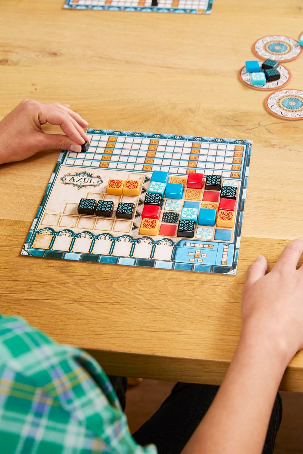 Gry Next Move, UNbox Now, Azul, gra podstawowa, gra rodzinna, gra roku 2018, 2–4 graczy, wiek 8+, 30–45 minut, język niemiecki
