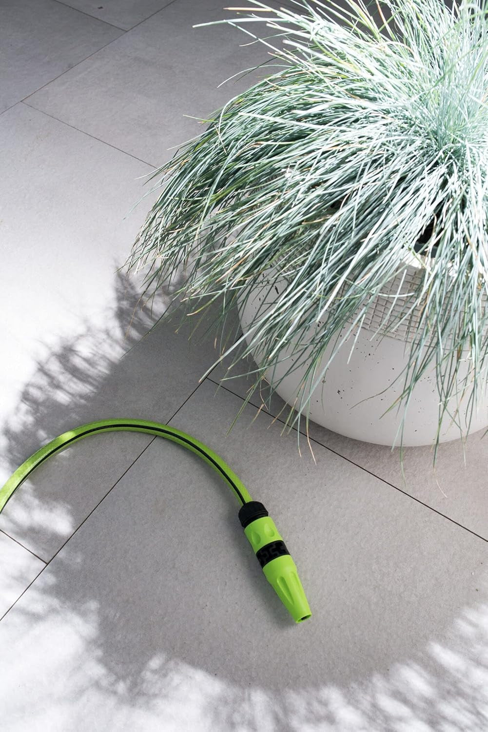 Furtun de grădină Cellfast QUATTRO, durabil, ușor, cu 4 straturi, rezistent la UV, furtun din fire, împletitură încrucișată, 20 bar, 1/2" 15m, 10-064