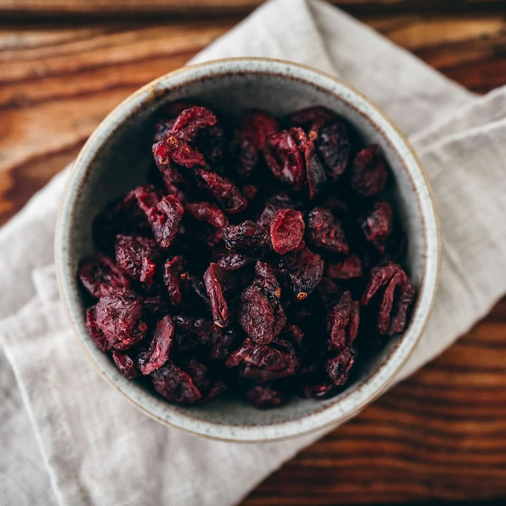 Żurawina Seeberger, Żurawina kanadyjska przekrojona na pół, owocowo-słodka, 13 x 125 gramów Naty Shop Produkty suszone