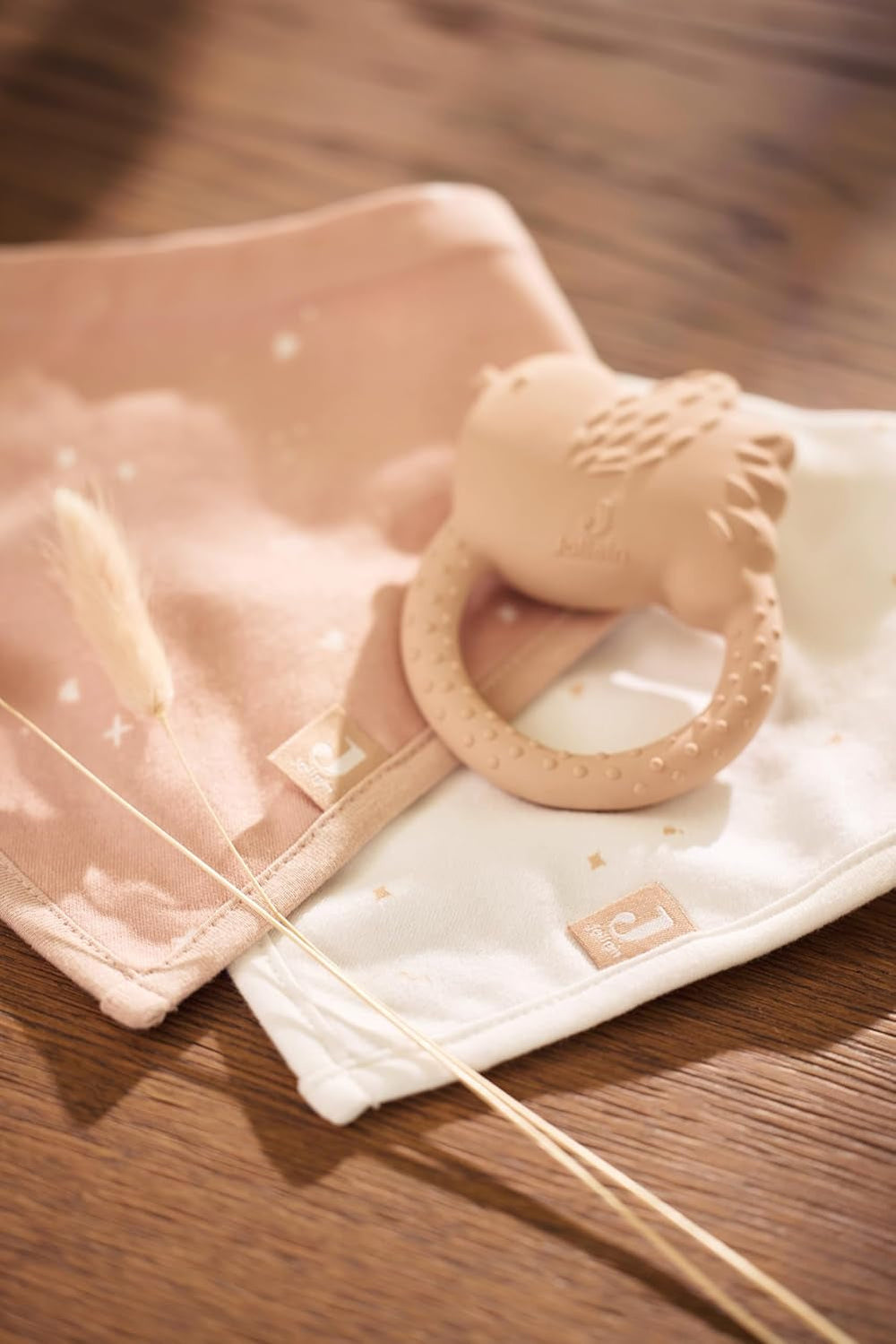 Inel de dentiție din cauciuc natural Jollein pentru bebeluși - Păsări frumoase - Inel de dentiție pentru bebeluși - Ajutor pentru dentiție - Fără substanțe nocive și BPA - Jucărie pentru bebeluși