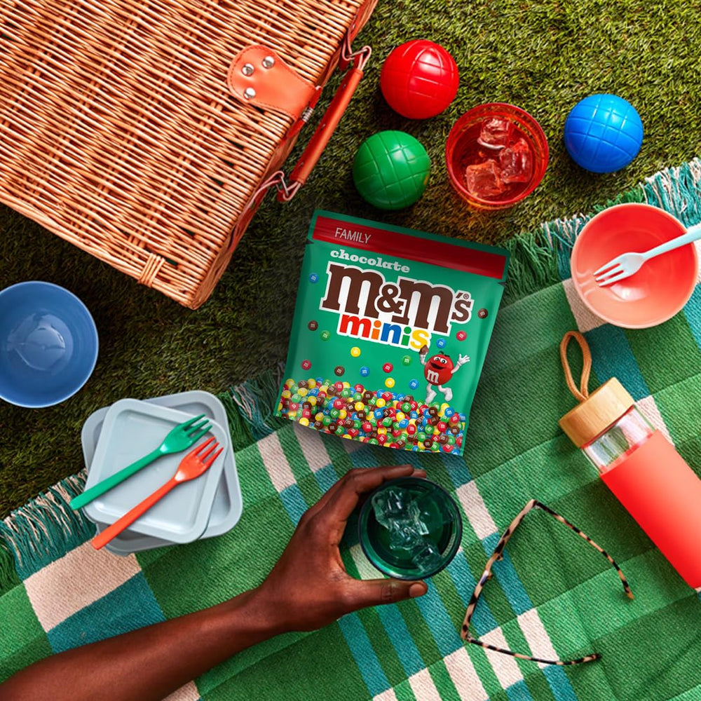 M&M's Chocolate Minis, Czekolada, 1 x 324g, Soczewica Czekoladowa (324g) (2 sztuki w opakowaniu)