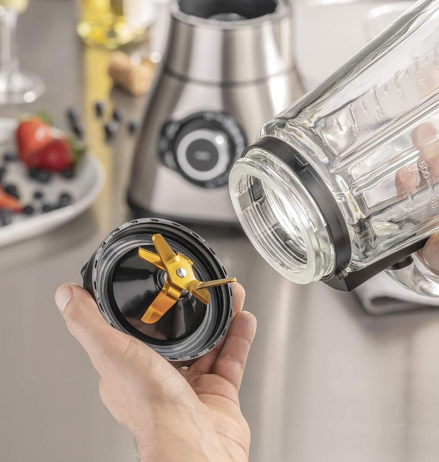 CASO B 1800 Powerblender-Set - Mikser stojący, 28 000 U/Min, Glasbehälter 1,75 L, Inkl. Trinkflasche Und Zerkleiner, Mixer Testsieger Mit Sehr Gut, Edelstahl Naty Shop