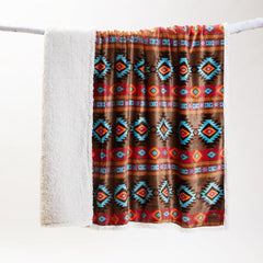 CARSTENS, INC. Koc do rzucania Wrangler Ultra Premium, super miękki, z polaru Sherpa, duży, 137,2 x 172,7 cm, Łóżka i koce Southwest Horizon Carstens, Inc.