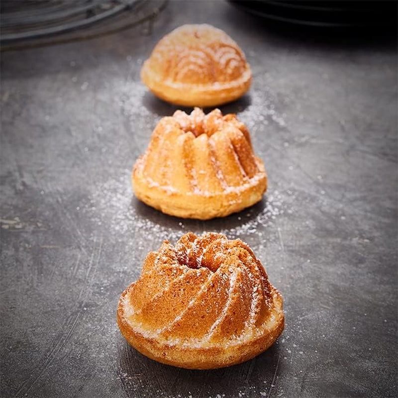 Birkmann, Contoura, Gugelhupfblech Violet, Backform Aus Aluguss, Mit Antihaftbeschichtung Und Rezept, 887077 Formy i blachy do pieczenia Naty Shop