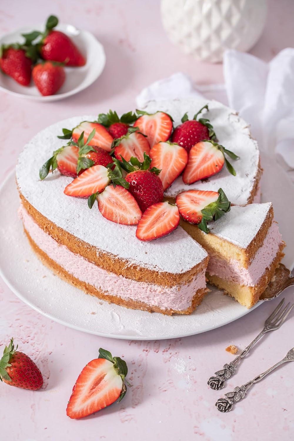 RUF Biskuit Teig, Backmischung Für Einen Saftigen Biskuitteig, Gelingsicher Und Schnell Zuberitet, Zur Herstellung Von Biskuitrollen, Biskuitkuchen Oder Tortenboden, 1 X 250G Naty Shop