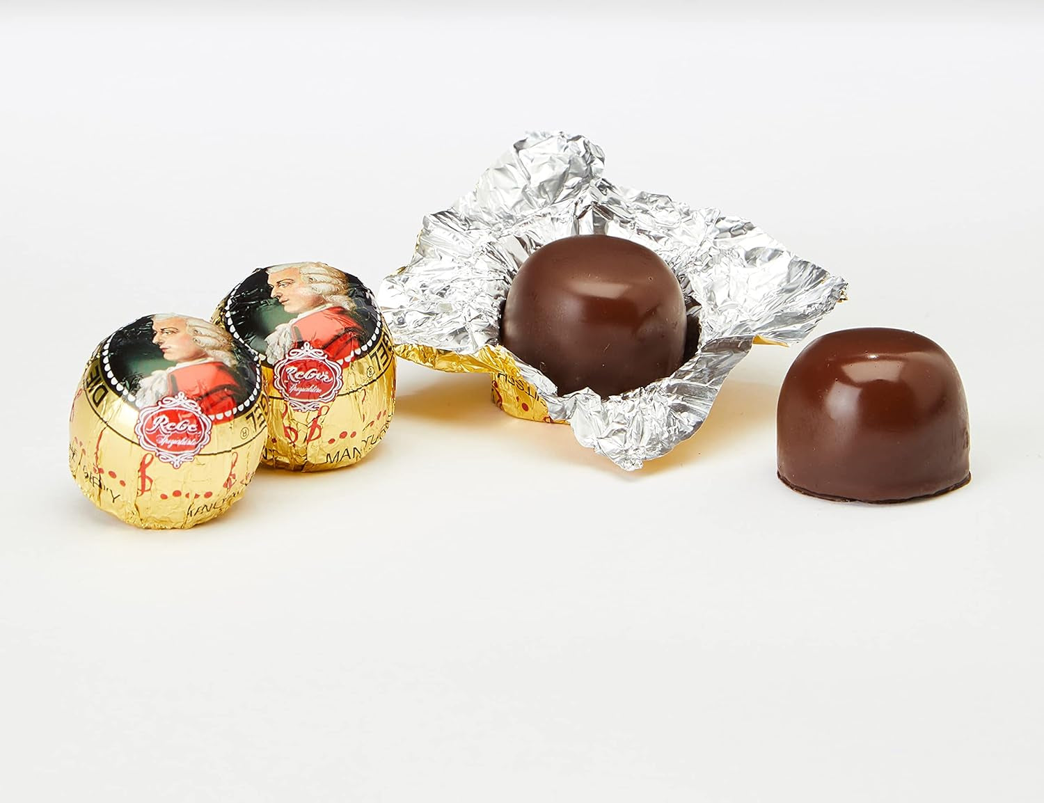 Mozart Baroque - Autentyczne kulki nugatowe z ciemnej czekolady Mozart i marcepanu 12 sztuk 1 x 240 g (opakowanie 5 sztuk)