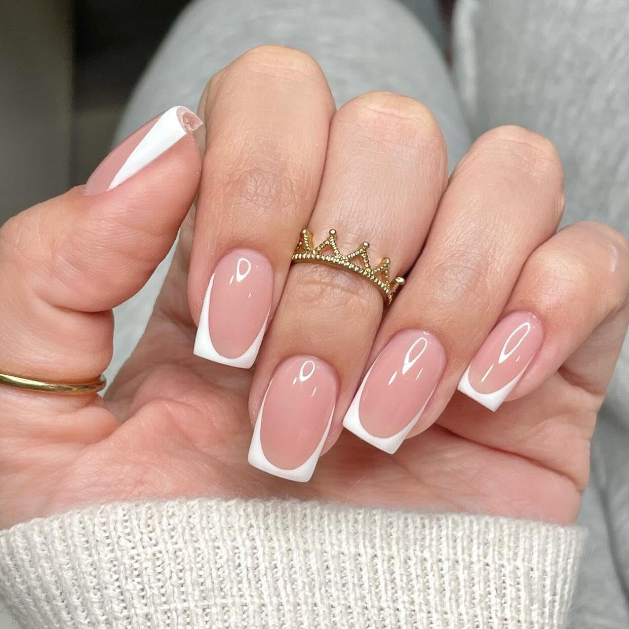 Unghii lungi cu vârf franțuzesc, aurii, cu sclipici, de lipit pe unghii lungi și pătrate, set unghii false cu vârf franțuzesc strălucitor, unghii artificiale pătrate pentru femei, 24 de bucăți