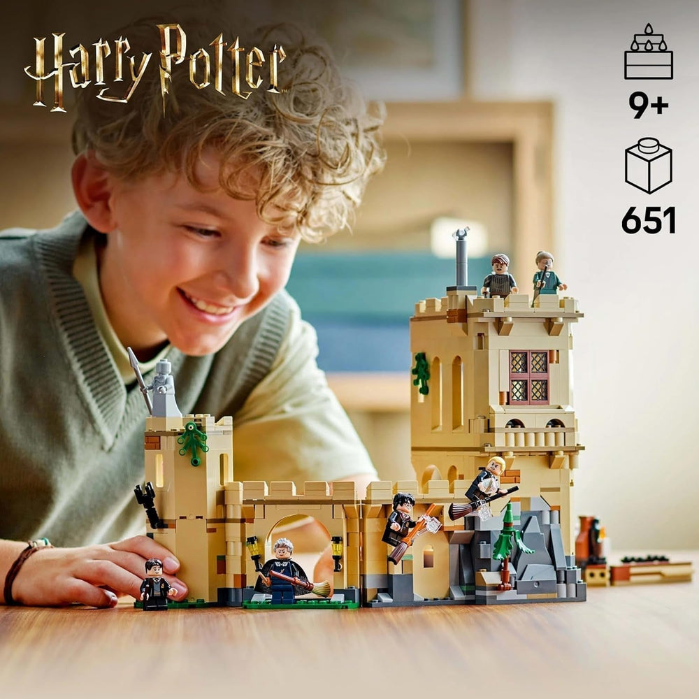 Zamek Hogwart LEGO Harry Potter: Lekcje latania Przygodowy zestaw z 6 kolekcjonerskimi minifigurkami, w tym Draco Malfoyem i profesor McGonagall Zestaw do odgrywania ról dla chłopców i dziewcząt w wieku 9 lat 76447 Zestawy do budowania Besuche den LEGO-Store