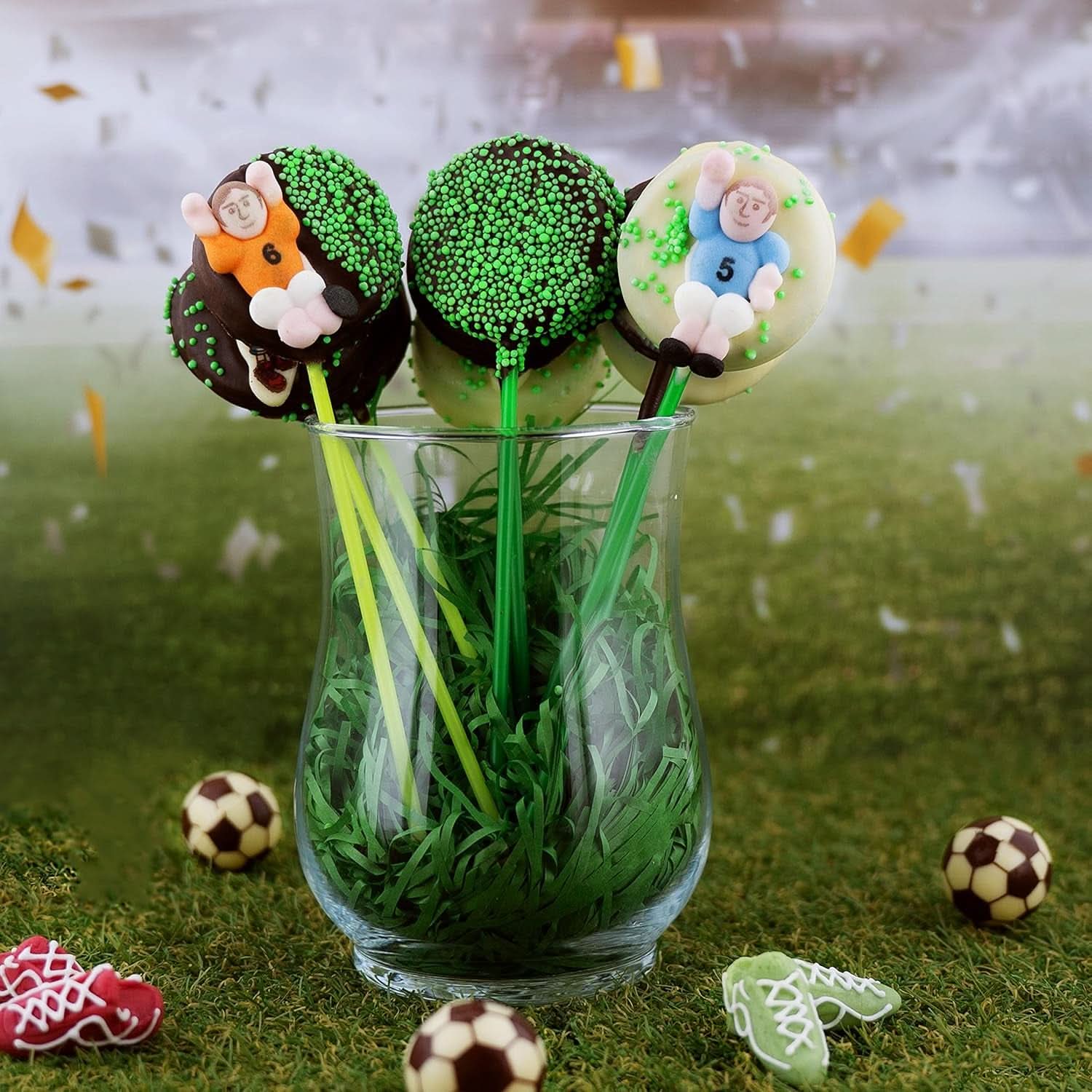 Günthart Backdecor 12 Fotbaliști de zahăr și mingi de fotbal, 21 grame Naty Shop