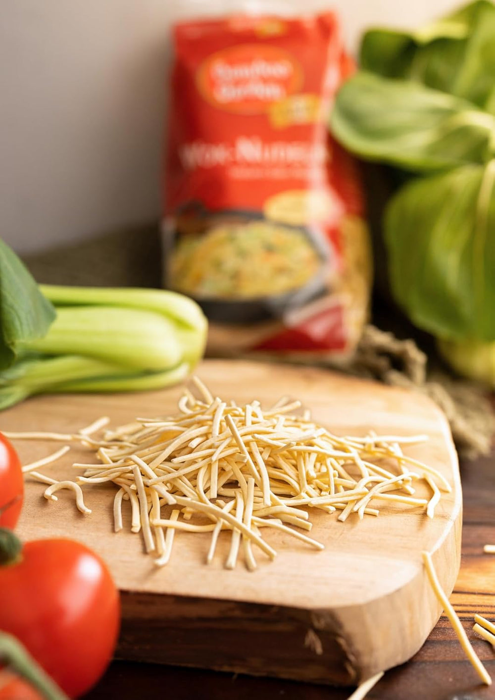 Ogród Bambusowy - Makaron Wok | Makaron błyskawiczny z jajkiem | Wymieszaj, nie jest wymagane wstępne gotowanie | Do azjatyckich dań z woka | 250 g w worku