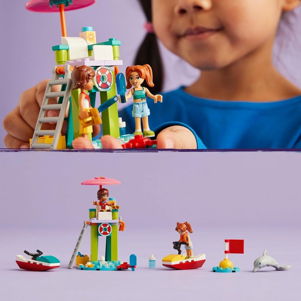 Wieża obserwacyjna ratownika LEGO Friends z nartami wodnymi, zabawka dla dzieci, pomysł na prezent dla dziewcząt i chłopców od 5 lat z 2 figurkami i delfinem, zabawka na skuterze wodnym 42623 Zestawy do budowania Besuche den LEGO-Store